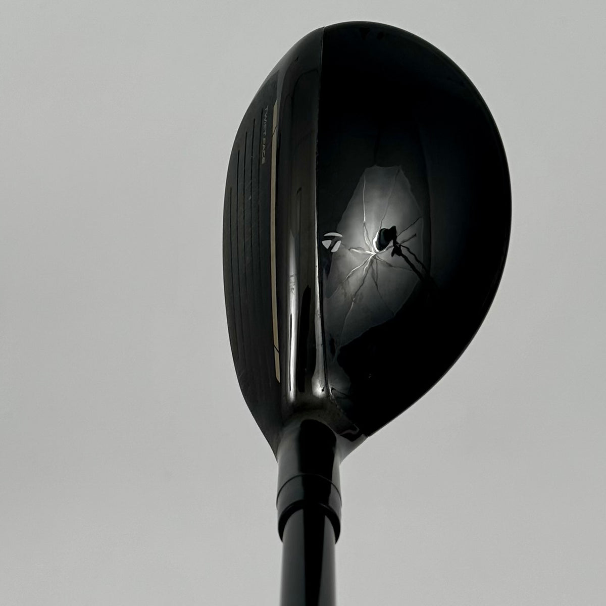 TaylorMade Qi10 Rescue Hybrid 6 28° / Regular / Fujikura Ventus TR Blue HB 6-R