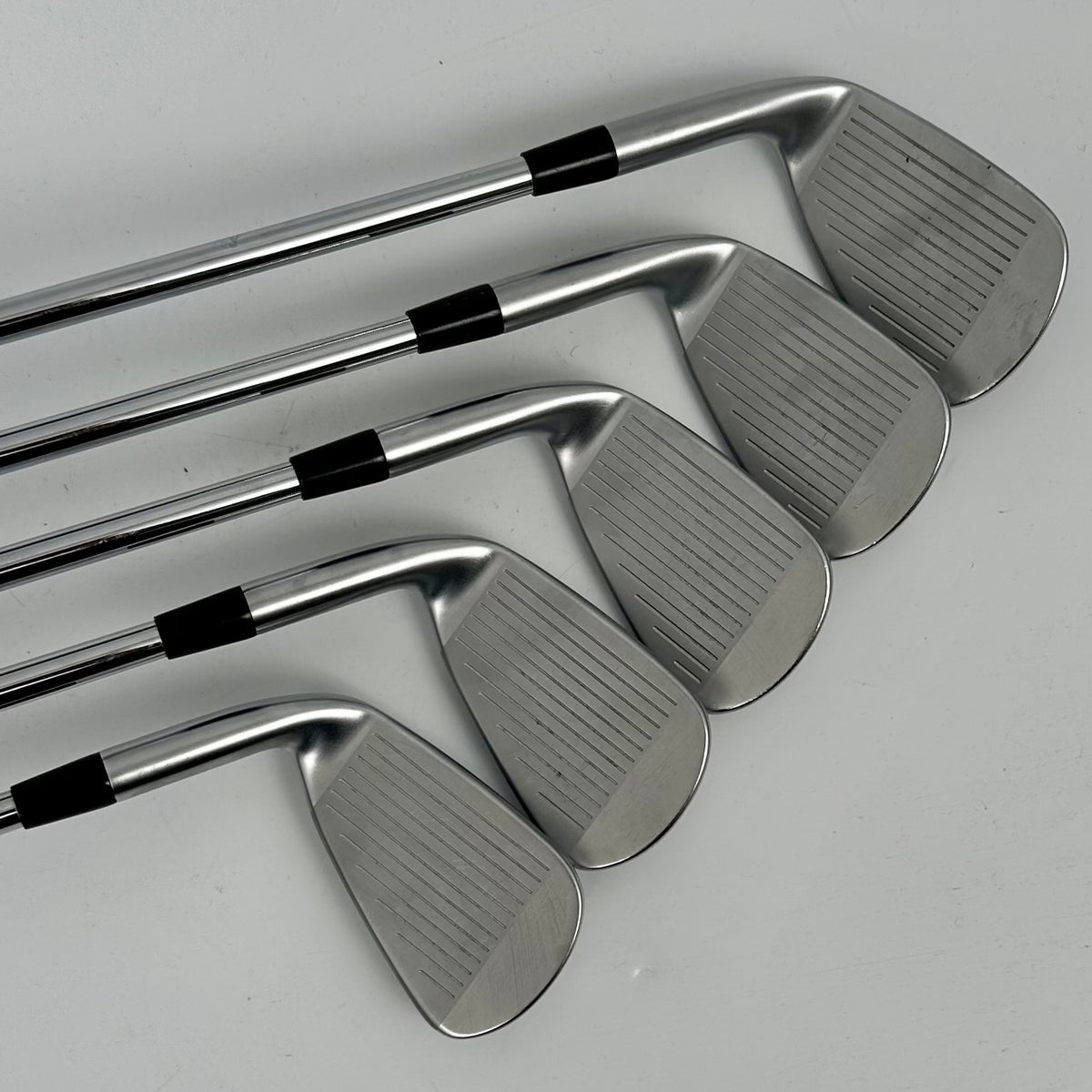 Mizuno JPX 919 Hot Metal 6-P / Regular / Nippon N.S.PRO Modus 3 Tour 105 R