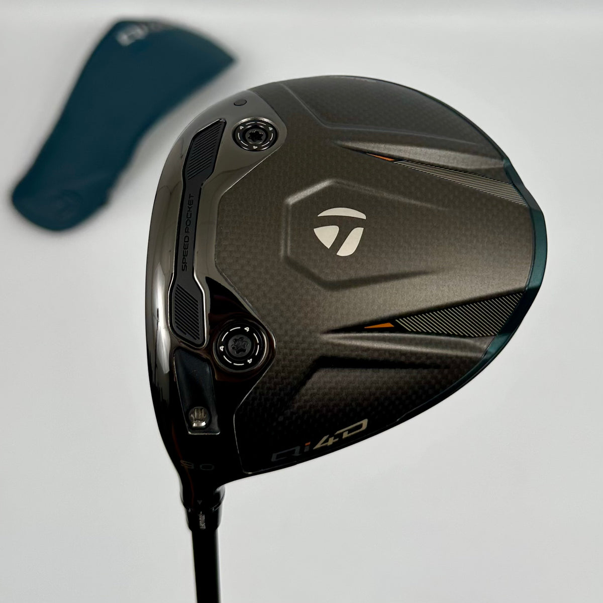 TaylorMade Qi4D Driver 9° / Stiff / Mitsubishi Reax Blue 60 S