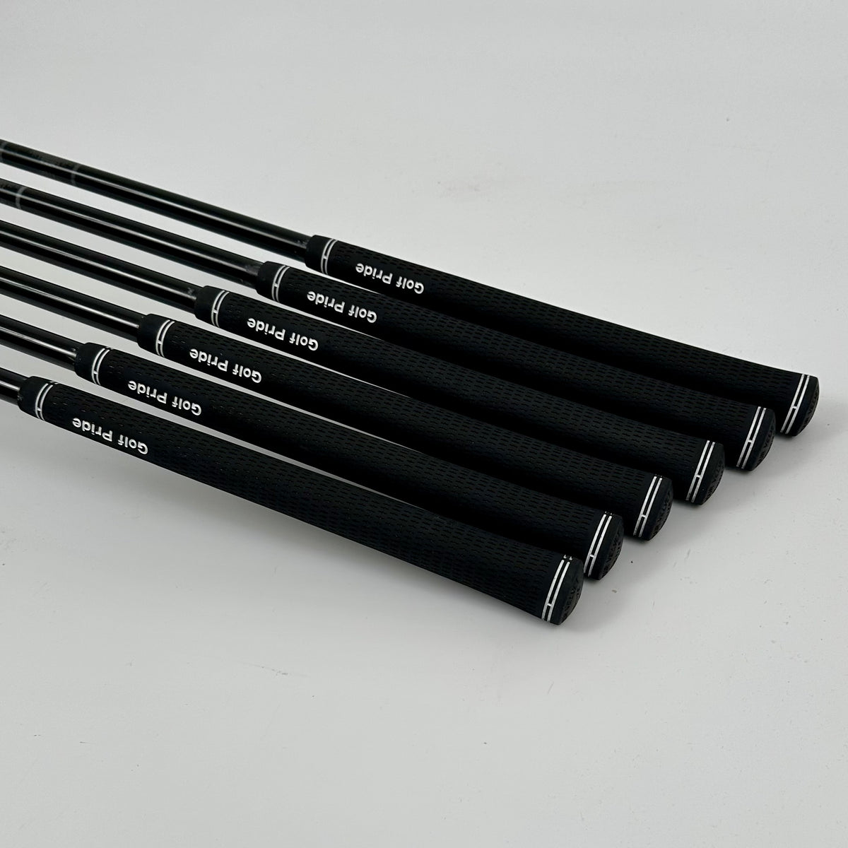TaylorMade P790 5-P / Regular / Mitsubishi MMT 65 R
