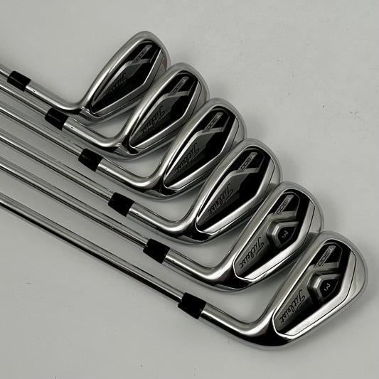 Titleist T300 6-GW / Regular / TT AMT Red R300