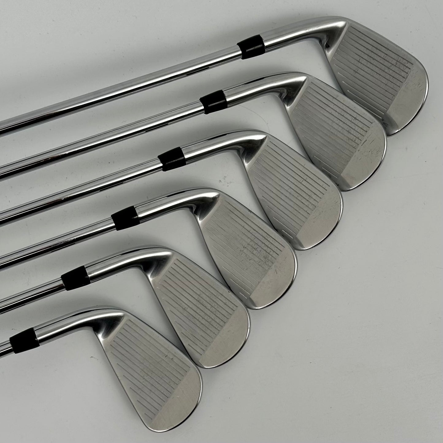 Titleist T300 6-GW / Regular / TT AMT Red R300