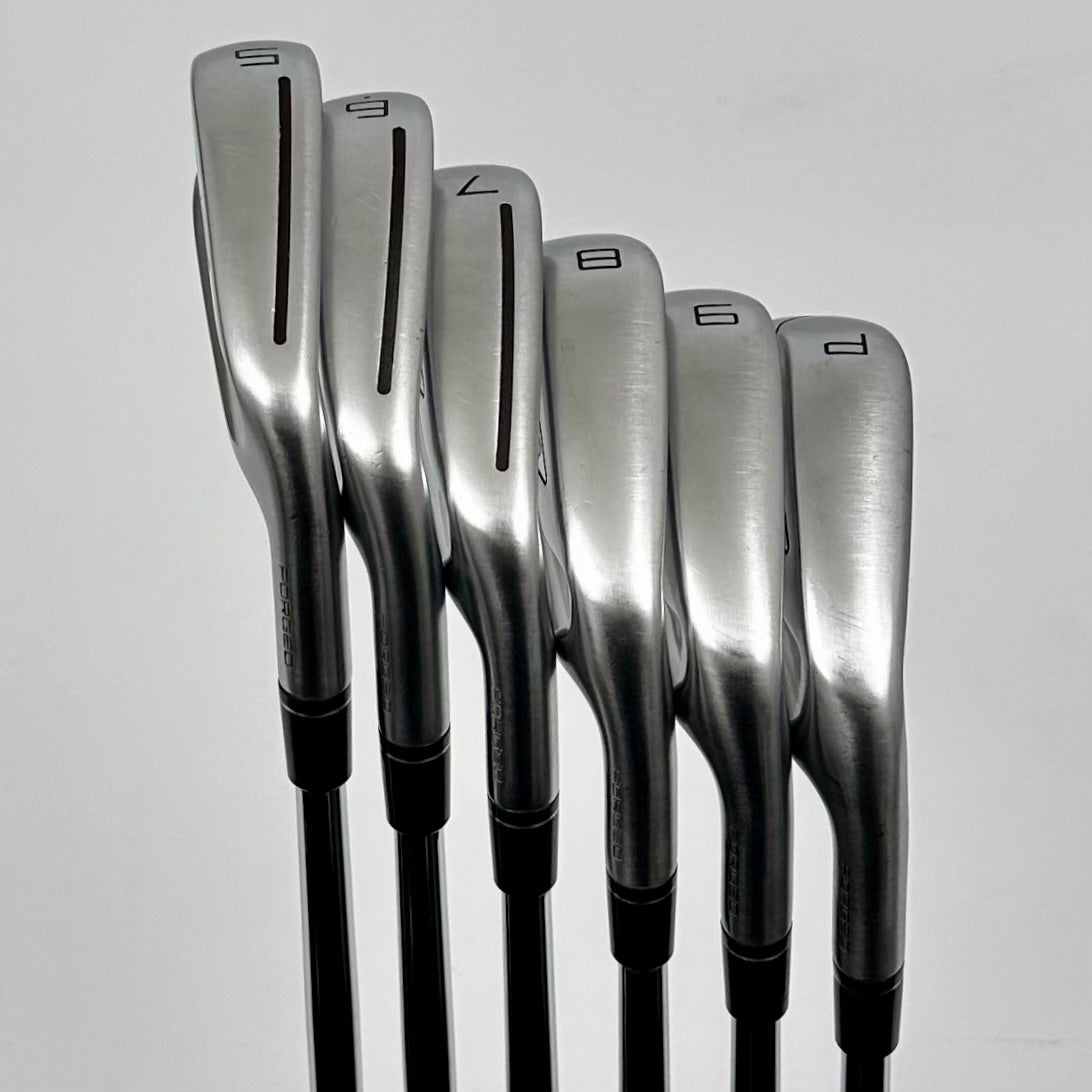 TaylorMade P790 5-P / Stiff / TT Dynamic Gold 105 S300