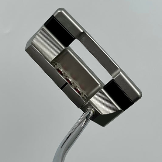 Scotty Cameron Studio Style Squareback / 35"