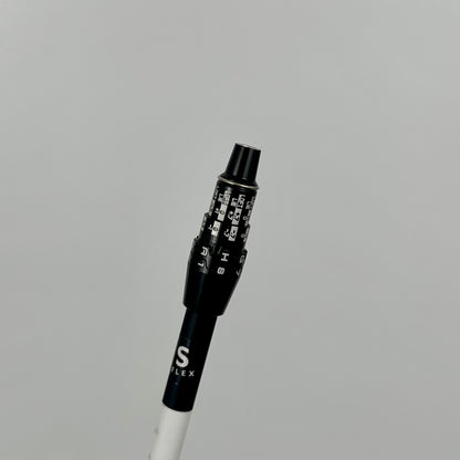 Mitsubishi Kai´li Dark Waves White 60-S / Stiff / Cobra Future Fit 33