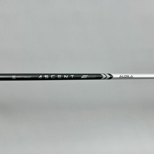 Aldila Ascent 40 R2 / Senior / Mizuno