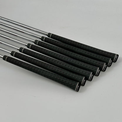 TaylorMade P7MC 4-P / Stiff / KBS Tour 120 S