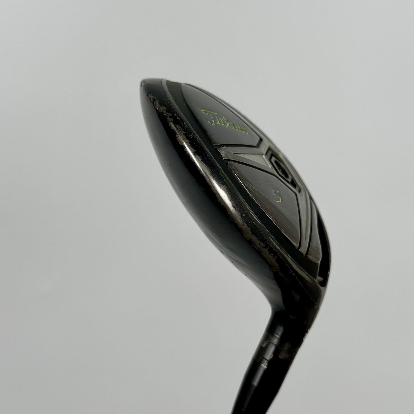 Titleist 915F FW5 18° / Stiff / Aldila Rogue 110 MSI 70 S