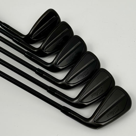Titleist T200 3G Black LTD Edition 5-P / Regular / TT AMT Black R300