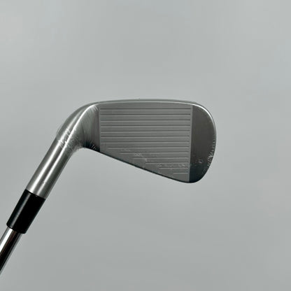 TaylorMade P770 J4 / Regular / Nippon N.S.PRO Modus 3 Tour 105 R