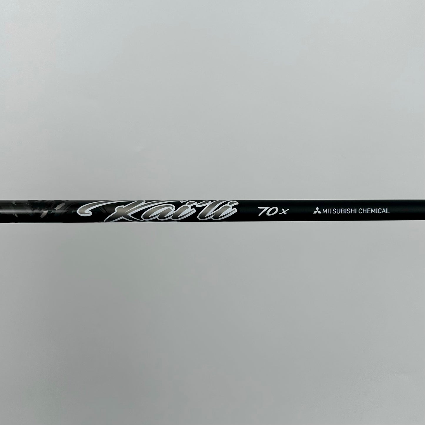 Mitsubishi Kai´li Dark Waves White 70-X / X-Stiff / Cobra DS-Adapt