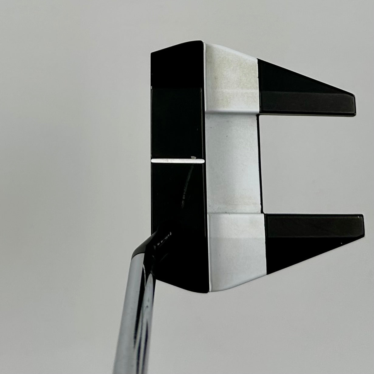 Odyssey White Hot Versa Seven / 35"